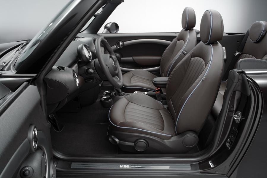  Mini Cooper S Cabrio Highgate 2012 года  (фото 17 из 30)